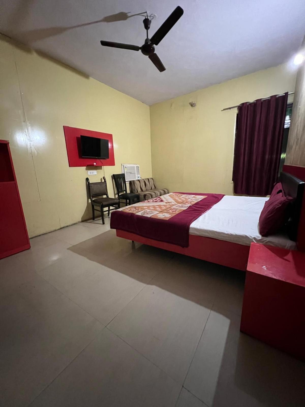 Hotel Skylark อัมริตสา ภายนอก รูปภาพ